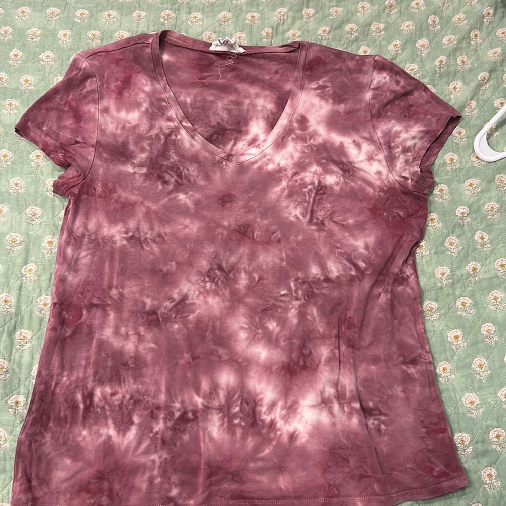 Soft V-neck tee